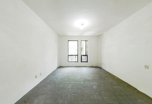 一梯兩戶，電梯八樓到頂洋房，清水套三雙衛，雙陽臺